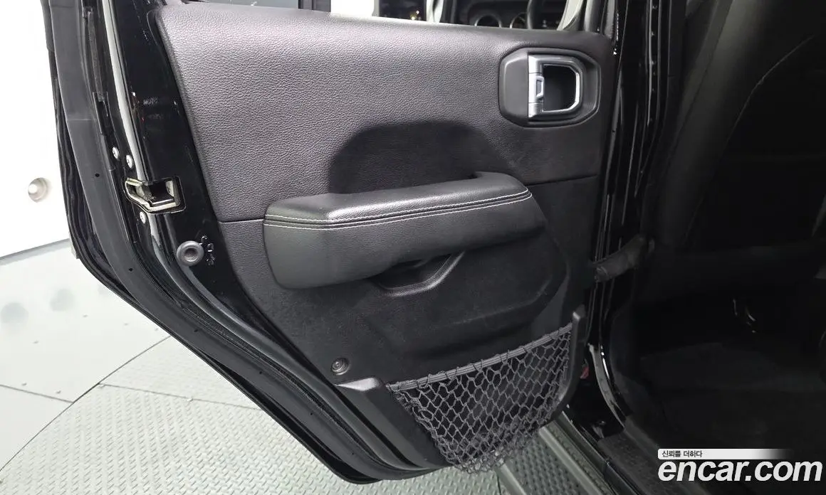 Jeep Wrangler 2019 2.0 автомат (гидро), фото 15