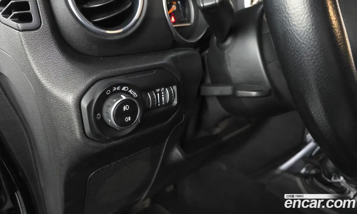 Jeep Wrangler 2019 2.0 автомат (гидро), фото 19