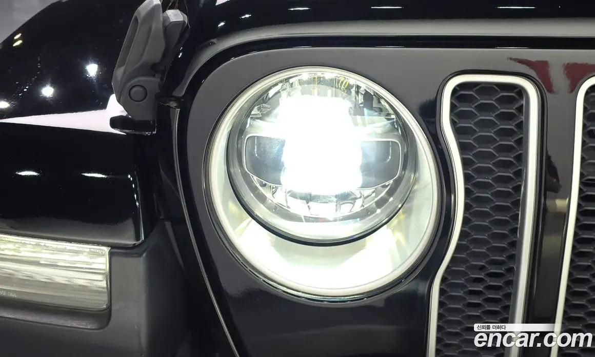 Jeep Wrangler 2019 2.0 автомат (гидро), фото 8