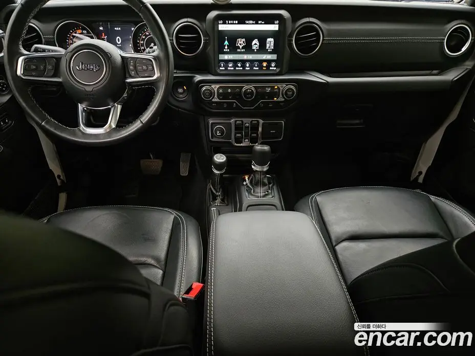 Jeep Wrangler 2022 2.0 автомат (гидро), фото 15 Jeep Wrangler 2022 2.0 автомат (гидро), фото 15