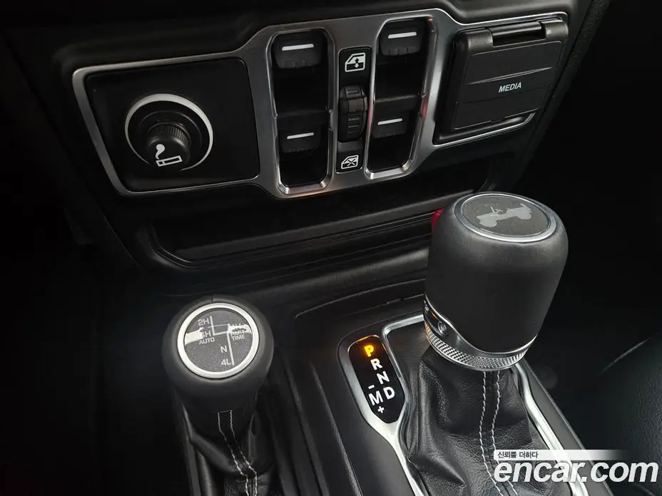 Jeep Wrangler 2022 2.0 автомат (гидро), фото 10 Jeep Wrangler 2022 2.0 автомат (гидро), фото 10