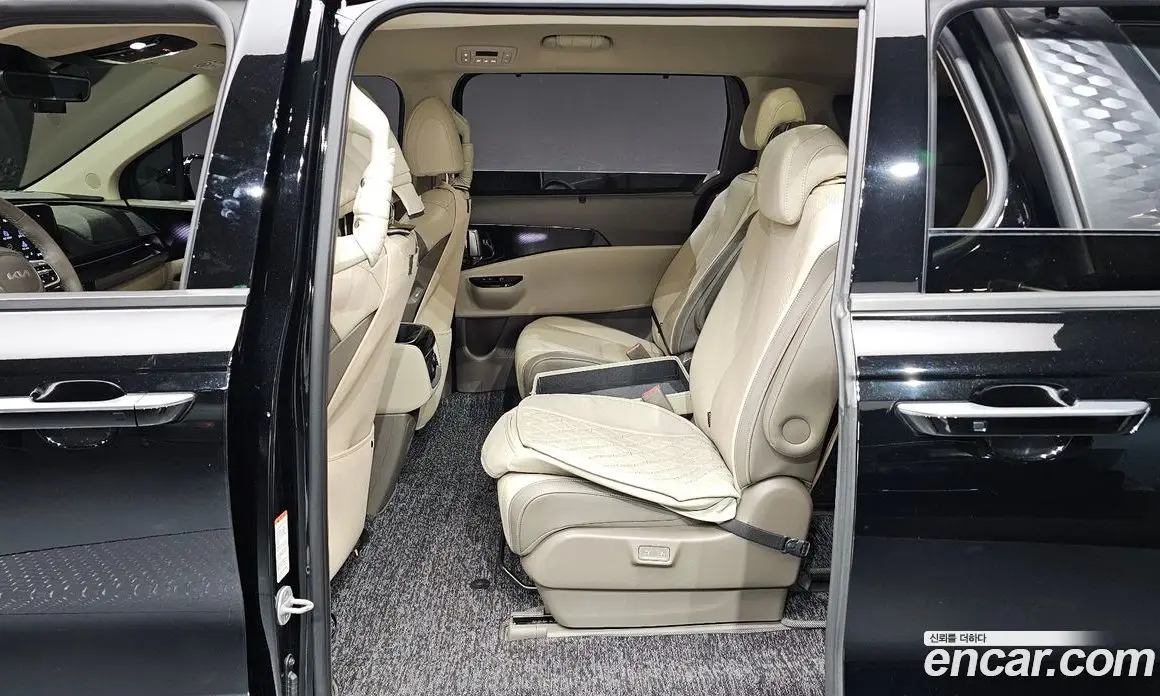 Kia Carnival 2022 3.5 автомат (гидро), фото 18 Kia Carnival 2022 3.5 автомат (гидро), фото 18