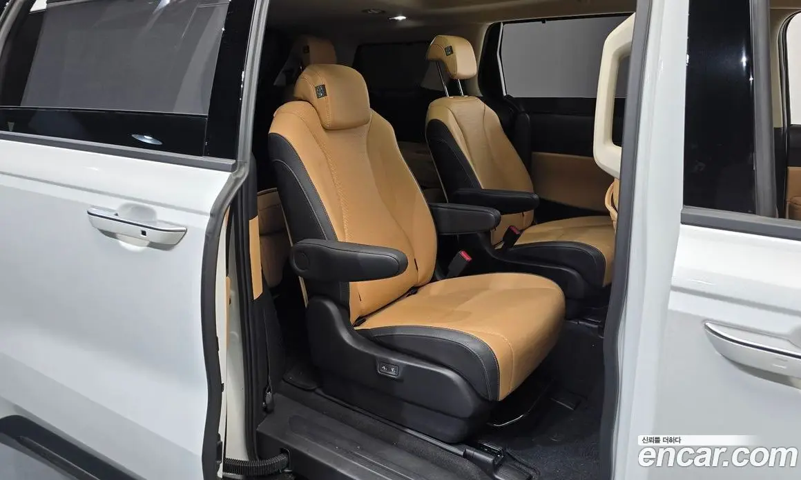 Kia Carnival 2023 2.2 автомат (гидро), фото 17 Kia Carnival 2023 2.2 автомат (гидро), фото 17