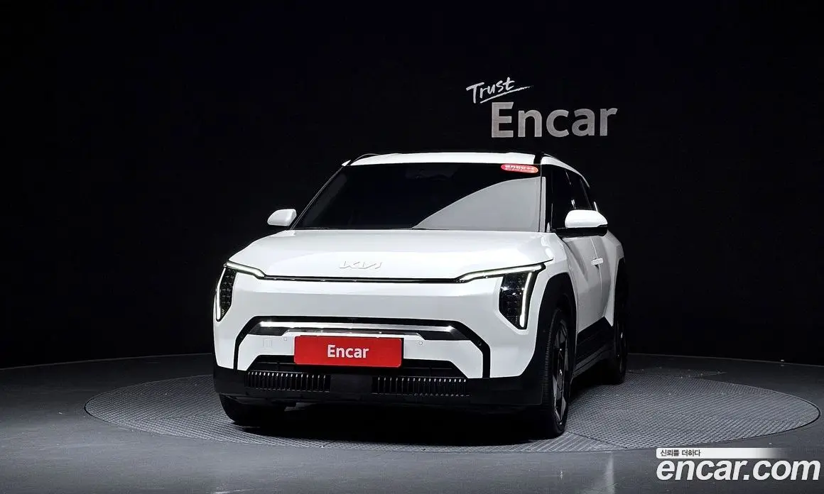 Kia EV3 2025 0.2 автомат (гидро), фото 2 Kia EV3 2025 0.2 автомат (гидро), фото 2