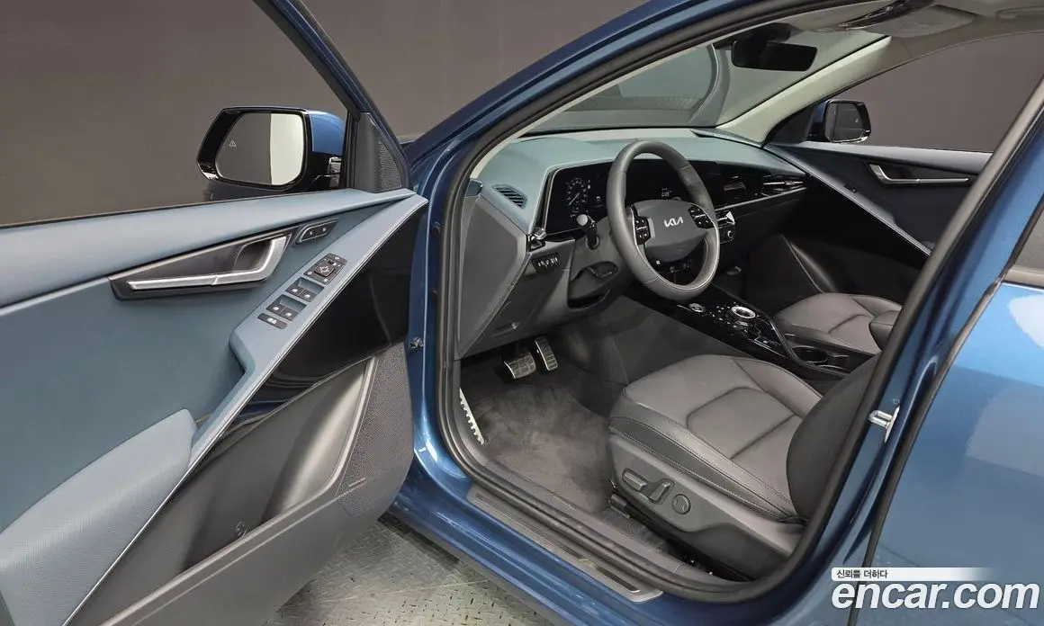 Kia Niro 2025 1.6 автомат (гидро), фото 13 Kia Niro 2025 1.6 автомат (гидро), фото 13