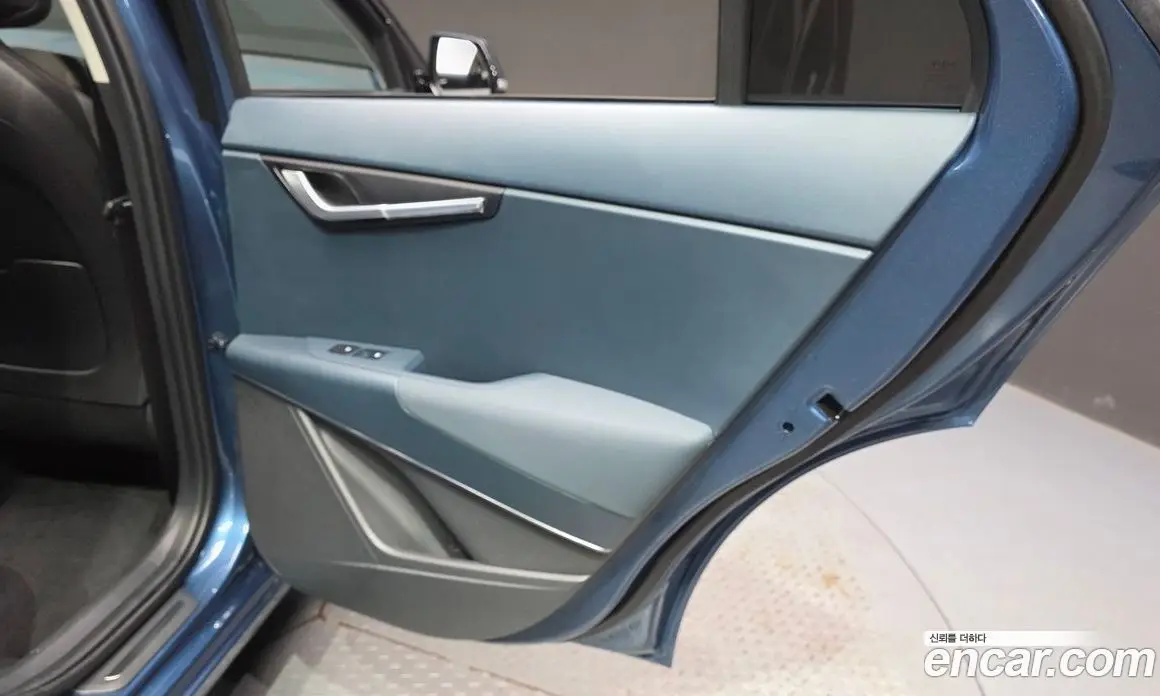 Kia Niro 2025 1.6 автомат (гидро), фото 15 Kia Niro 2025 1.6 автомат (гидро), фото 15