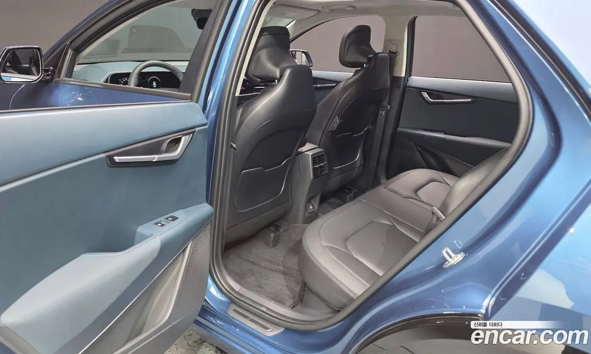 Kia Niro 2025 1.6 автомат (гидро), фото 18 Kia Niro 2025 1.6 автомат (гидро), фото 18