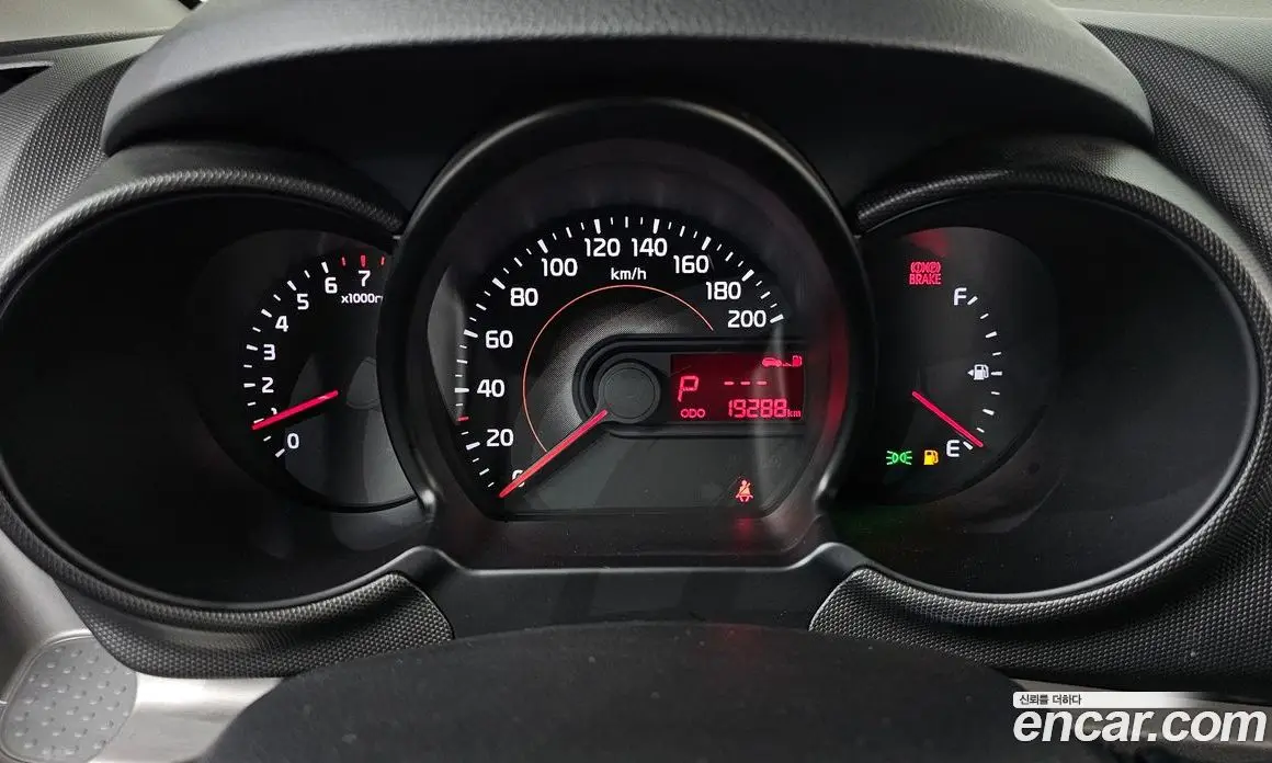 Kia Ray 2018 1.0 автомат (гидро), фото 8 Kia Ray 2018 1.0 автомат (гидро), фото 8