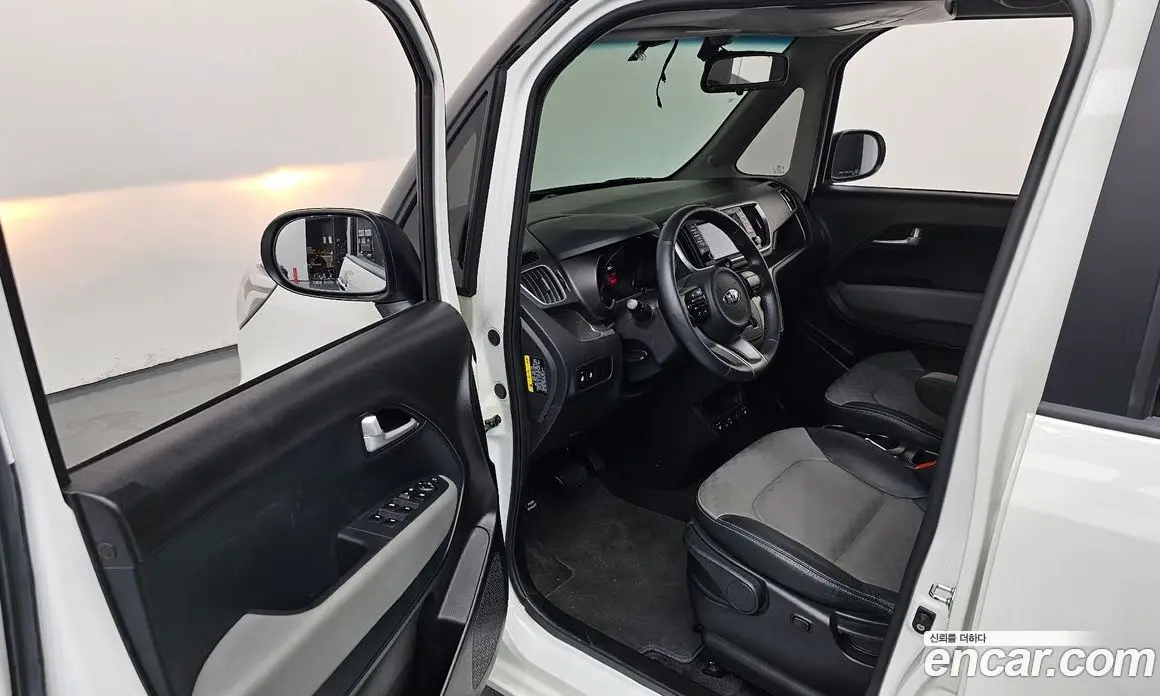 Kia Ray 2018 1.0 автомат (гидро), фото 10 Kia Ray 2018 1.0 автомат (гидро), фото 10