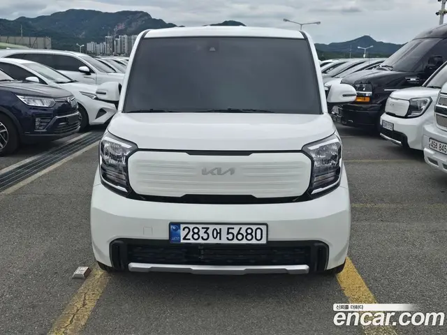 Kia Ray 2023 1.0 автомат (гидро), миниатюра 1 Kia Ray 2023 1.0 автомат (гидро), миниатюра 1