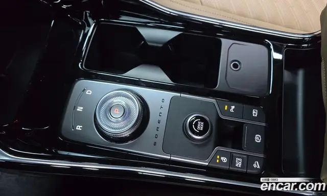 Kia Sorento 2025 1.6 автомат (гидро), миниатюра 11 Kia Sorento 2025 1.6 автомат (гидро), миниатюра 11