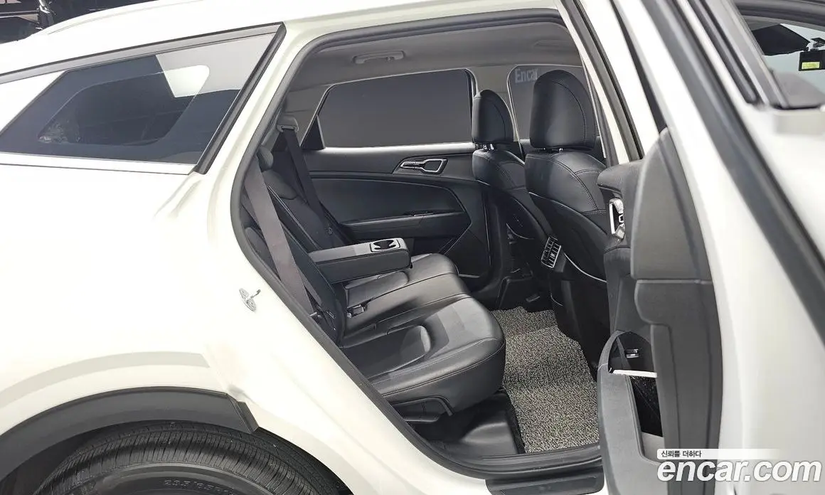 Kia Sportage 2023 2.0 автомат (гидро), фото 17