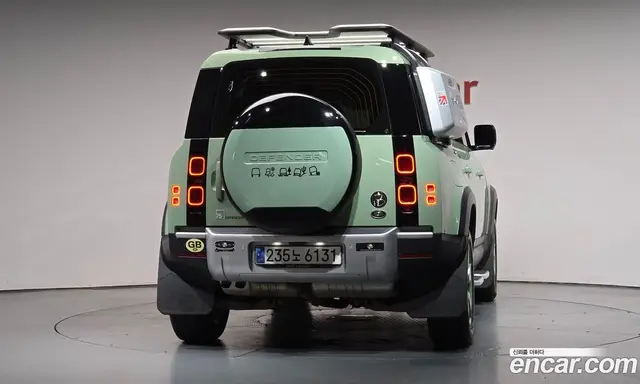 Land Rover Defender 2023 3.0 автомат (гидро), миниатюра 3 Land Rover Defender 2023 3.0 автомат (гидро), миниатюра 3