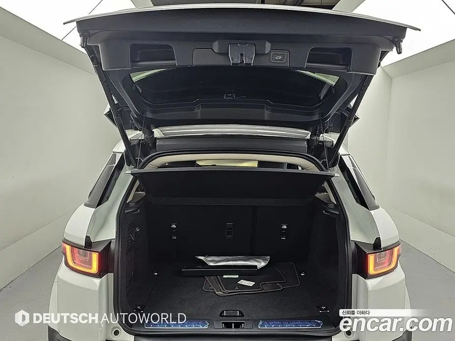 Land Rover Range Rover Evoque 2016 2.0 автомат (гидро), фото 12 Land Rover Range Rover Evoque 2016 2.0 автомат (гидро), фото 12