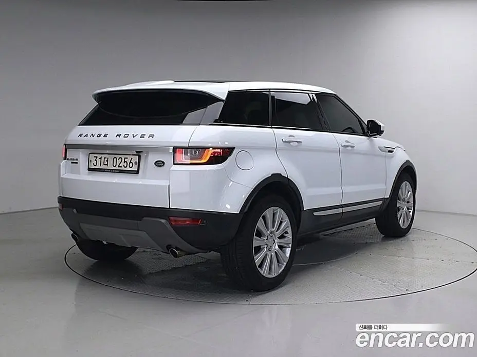 Land Rover Range Rover Evoque 2016 2.0 автомат (гидро), фото 3 Land Rover Range Rover Evoque 2016 2.0 автомат (гидро), фото 3