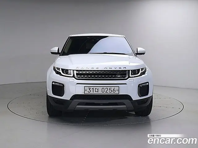 Land Rover Range Rover Evoque 2016 2.0 автомат (гидро), миниатюра 4 Land Rover Range Rover Evoque 2016 2.0 автомат (гидро), миниатюра 4