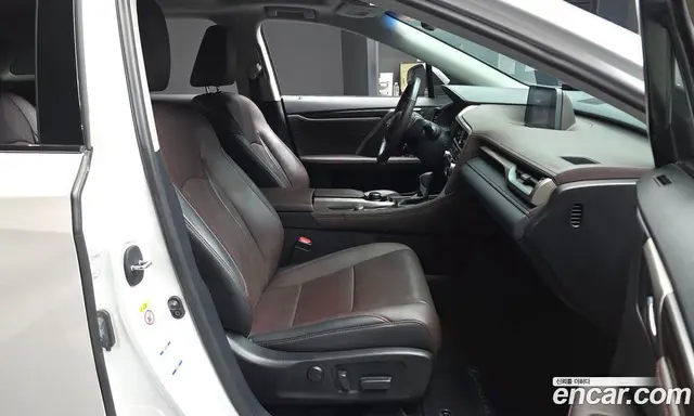 Lexus RX 2017 3.5 автомат (гидро), миниатюра 11 Lexus RX 2017 3.5 автомат (гидро), миниатюра 11