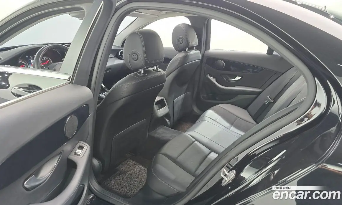 Mercedes-Benz C-Class 2018 2.0 автомат (гидро), фото 12 Mercedes-Benz C-Class 2018 2.0 автомат (гидро), фото 12