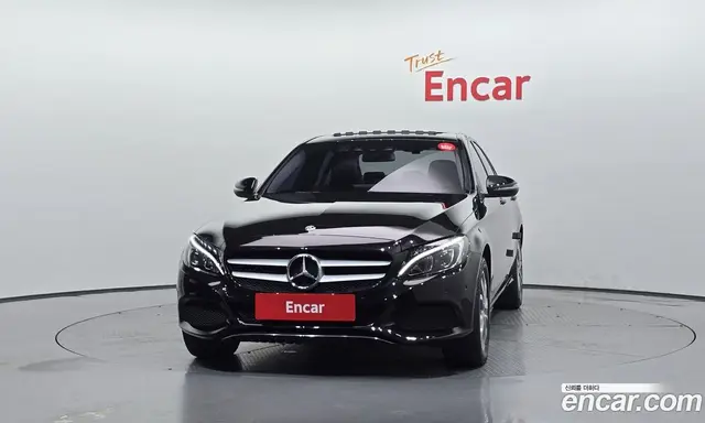 Mercedes-Benz C-Class 2018 2.0 автомат (гидро), миниатюра 3 Mercedes-Benz C-Class 2018 2.0 автомат (гидро), миниатюра 3