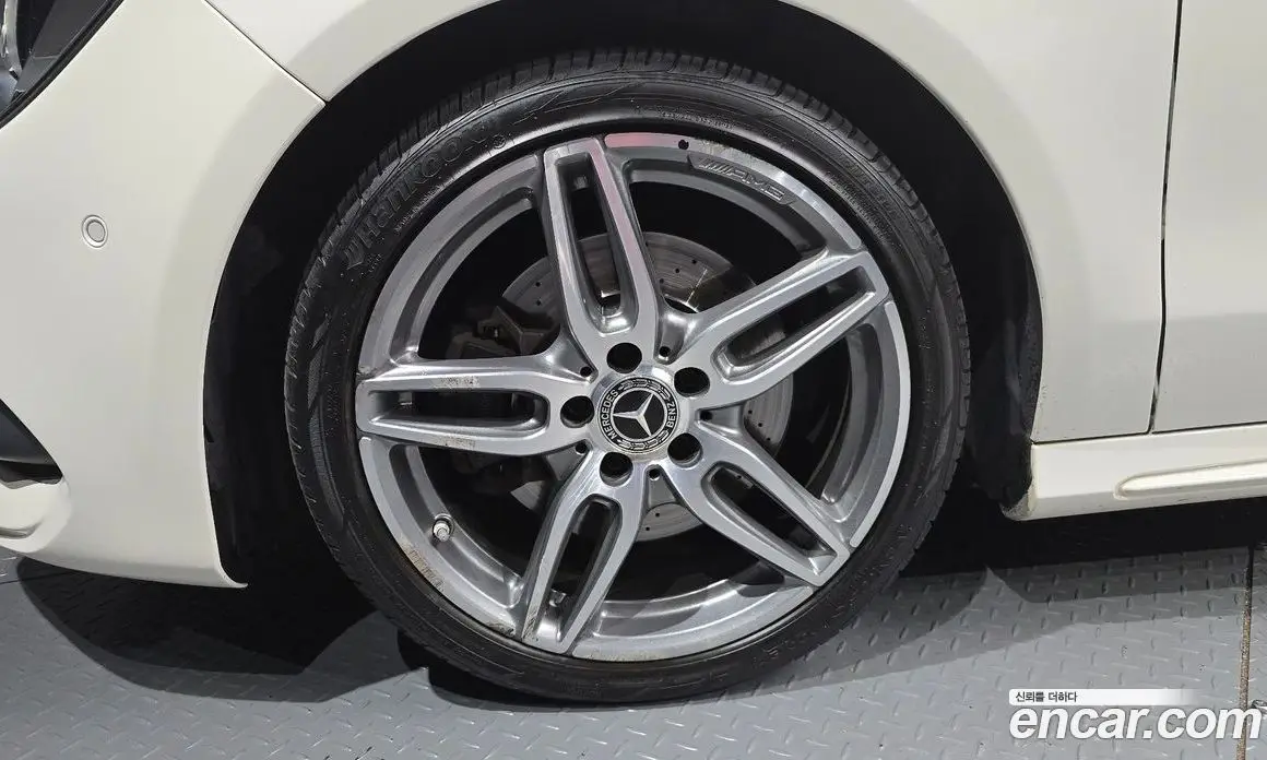 Mercedes-Benz CLA-Class 2017 2.0 автомат (гидро), фото 5 Mercedes-Benz CLA-Class 2017 2.0 автомат (гидро), фото 5