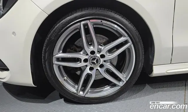 Mercedes-Benz CLA-Class 2017 2.0 автомат (гидро), миниатюра 5 Mercedes-Benz CLA-Class 2017 2.0 автомат (гидро), миниатюра 5