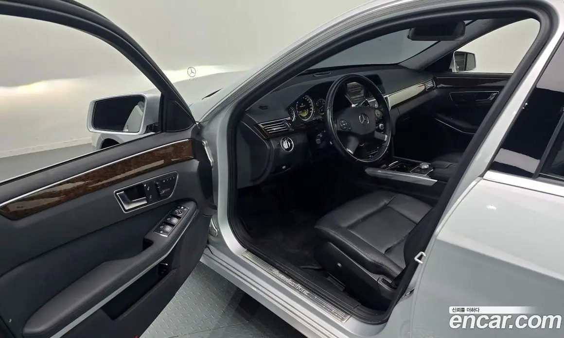 Mercedes-Benz E-Class 2012 1.8 автомат (гидро), фото 11 Mercedes-Benz E-Class 2012 1.8 автомат (гидро), фото 11