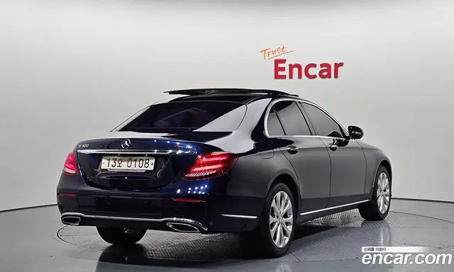 Mercedes-Benz E-Class 2016 2.0 автомат (гидро), миниатюра 2 Mercedes-Benz E-Class 2016 2.0 автомат (гидро), миниатюра 2
