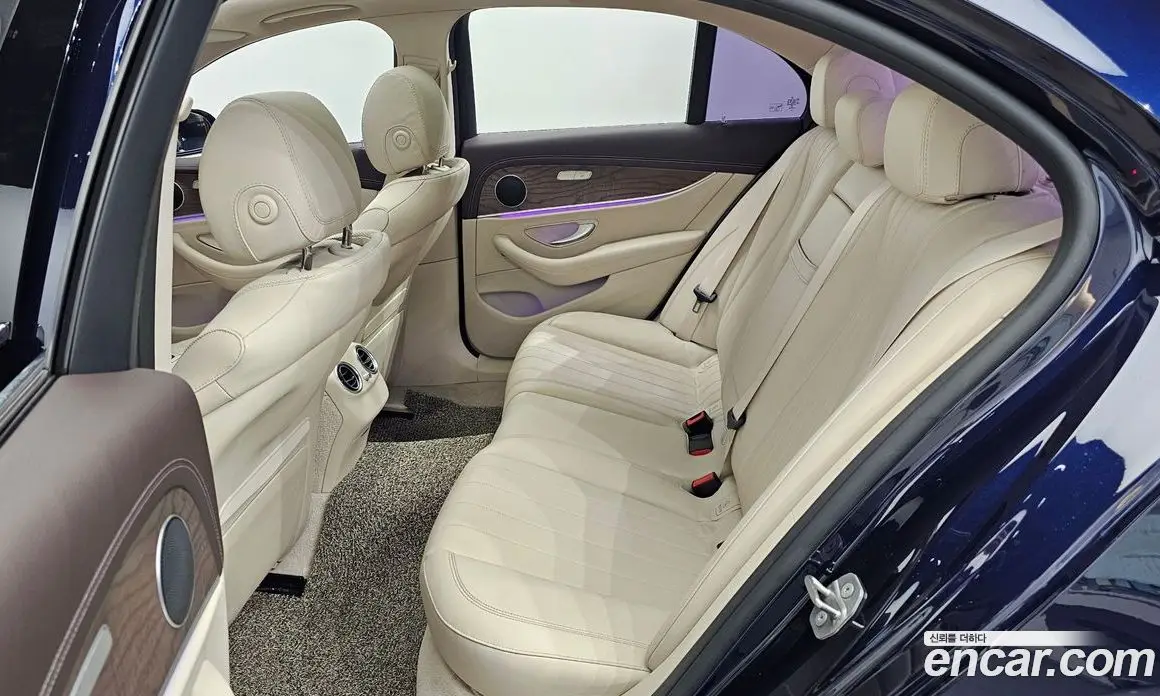 Mercedes-Benz E-Class 2016 2.0 автомат (гидро), фото 12 Mercedes-Benz E-Class 2016 2.0 автомат (гидро), фото 12