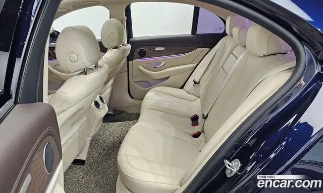 Mercedes-Benz E-Class 2016 2.0 автомат (гидро), миниатюра 12