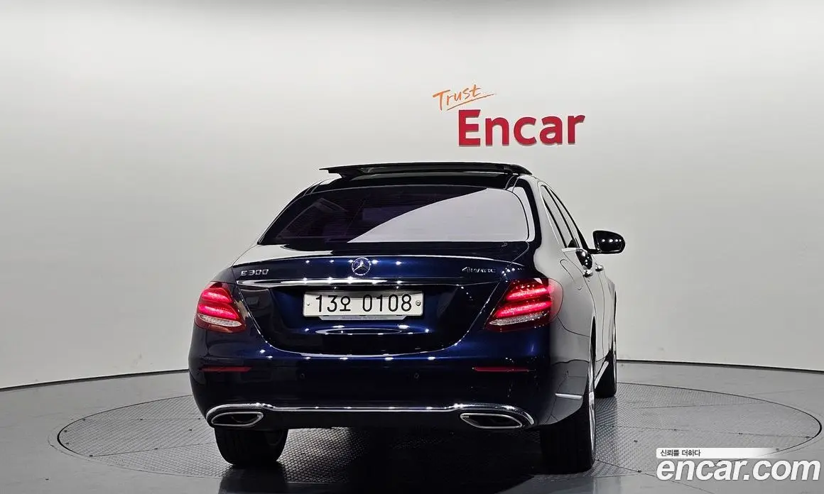 Mercedes-Benz E-Class 2016 2.0 автомат (гидро), фото 4 Mercedes-Benz E-Class 2016 2.0 автомат (гидро), фото 4