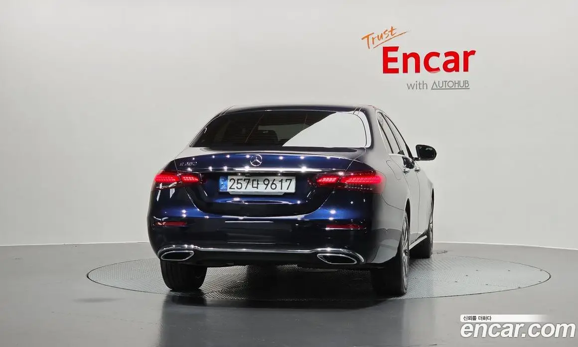 Mercedes-Benz E-Class 2022 2.0 автомат (гидро), фото 3
