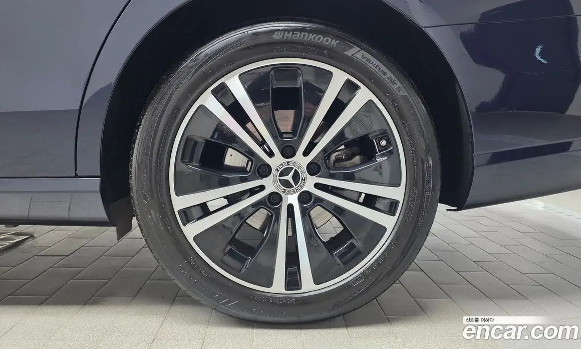Mercedes-Benz E-Class 2022 2.0 автомат (гидро), фото 6