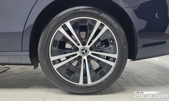 Mercedes-Benz E-Class 2022 2.0 автомат (гидро), миниатюра 6