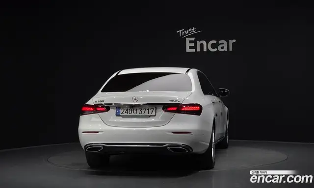 Mercedes-Benz E-Class 2023 2.0 автомат (гидро), миниатюра 3 Mercedes-Benz E-Class 2023 2.0 автомат (гидро), миниатюра 3