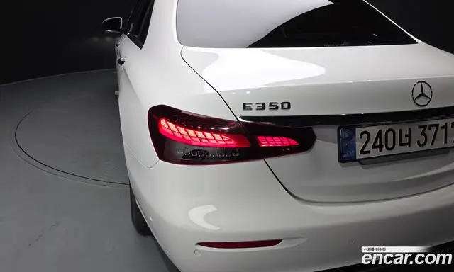 Mercedes-Benz E-Class 2023 2.0 автомат (гидро), миниатюра 8 Mercedes-Benz E-Class 2023 2.0 автомат (гидро), миниатюра 8