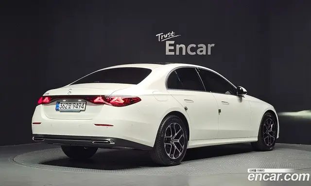 Mercedes-Benz E-Class 2025 2.0 автомат (гидро), миниатюра 2 Mercedes-Benz E-Class 2025 2.0 автомат (гидро), миниатюра 2
