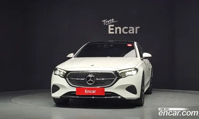 Mercedes-Benz E-Class 2025 2.0 автомат (гидро), миниатюра 3 Mercedes-Benz E-Class 2025 2.0 автомат (гидро), миниатюра 3