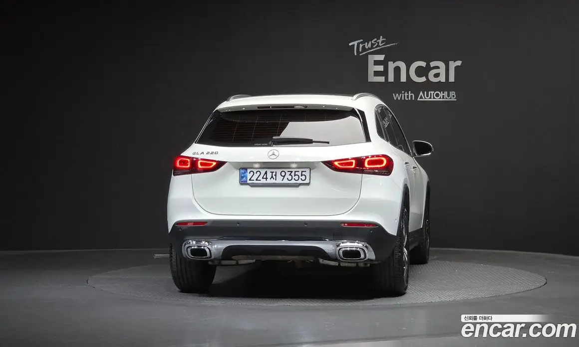 Mercedes-Benz GLA-Class 2021 2.0 автомат (гидро), фото 4 Mercedes-Benz GLA-Class 2021 2.0 автомат (гидро), фото 4