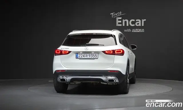 Mercedes-Benz GLA-Class 2021 2.0 автомат (гидро), миниатюра 4 Mercedes-Benz GLA-Class 2021 2.0 автомат (гидро), миниатюра 4
