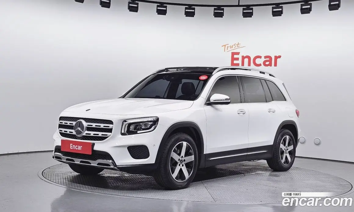 Mercedes-Benz GLB-Class 2021 2.0 автомат (гидро), фото 1 Mercedes-Benz GLB-Class 2021 2.0 автомат (гидро), фото 1