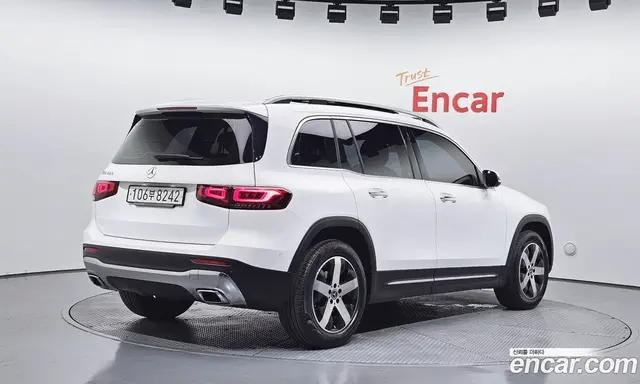 Mercedes-Benz GLB-Class 2021 2.0 автомат (гидро), миниатюра 2 Mercedes-Benz GLB-Class 2021 2.0 автомат (гидро), миниатюра 2