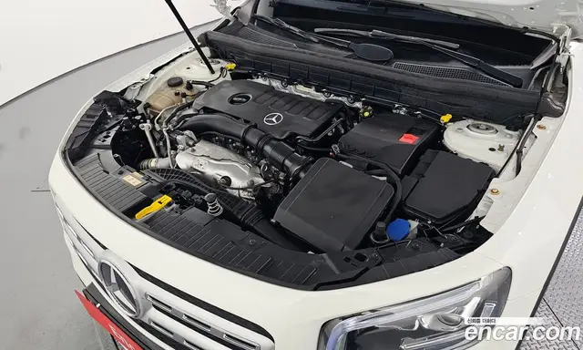 Mercedes-Benz GLB-Class 2021 2.0 автомат (гидро), миниатюра 6 Mercedes-Benz GLB-Class 2021 2.0 автомат (гидро), миниатюра 6