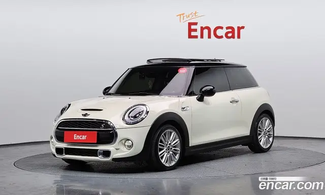 Mini Cooper, 2015, 82 591 км