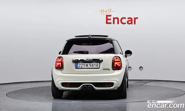 Mini Cooper 2015 2.0 автомат (гидро), миниатюра 4