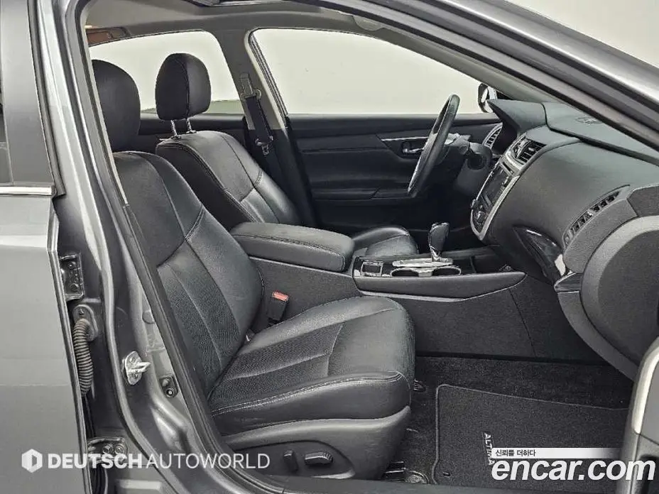 Nissan Altima 2016 2.5 автомат (гидро), фото 10 Nissan Altima 2016 2.5 автомат (гидро), фото 10