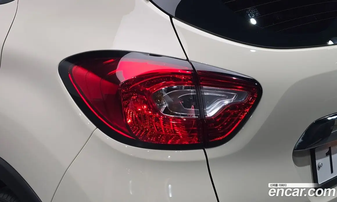 Renault (Samsung) QM3 2015 1.5 автомат (гидро), фото 8 Renault (Samsung) QM3 2015 1.5 автомат (гидро), фото 8
