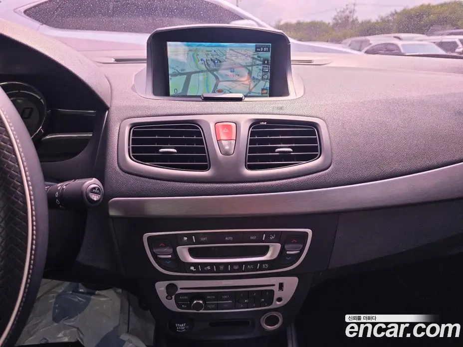 Renault (Samsung) SM3 2018 1.0 автомат (гидро), фото 11 Renault (Samsung) SM3 2018 1.0 автомат (гидро), фото 11