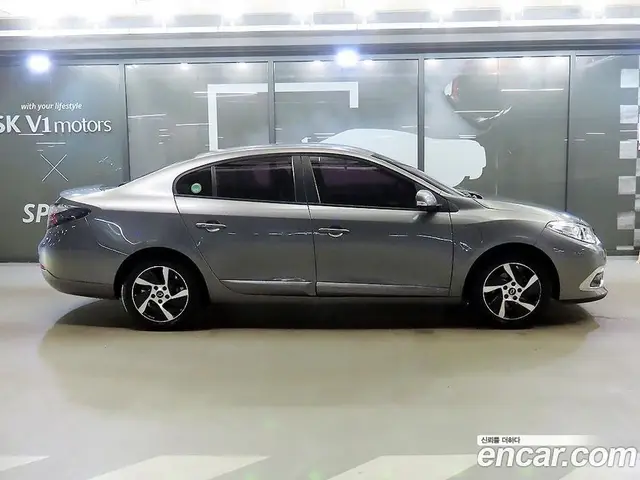 Renault (Samsung) SM3 2018 1.0 автомат (гидро), миниатюра 3 Renault (Samsung) SM3 2018 1.0 автомат (гидро), миниатюра 3