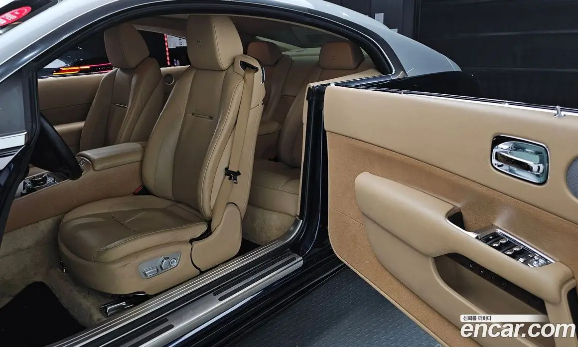 Rolls-Royce Wraith 2015 6.6 автомат (гидро), фото 11 Rolls-Royce Wraith 2015 6.6 автомат (гидро), фото 11