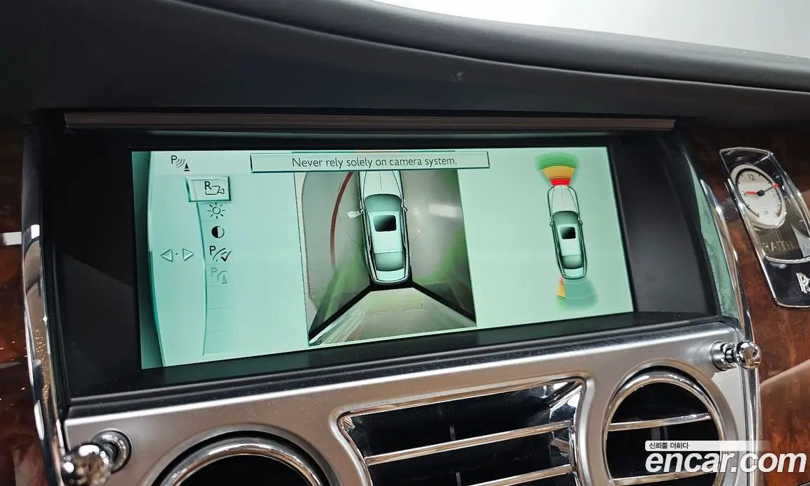 Rolls-Royce Wraith 2015 6.6 автомат (гидро), фото 15 Rolls-Royce Wraith 2015 6.6 автомат (гидро), фото 15